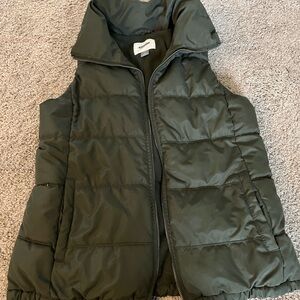 Military green puffer vest